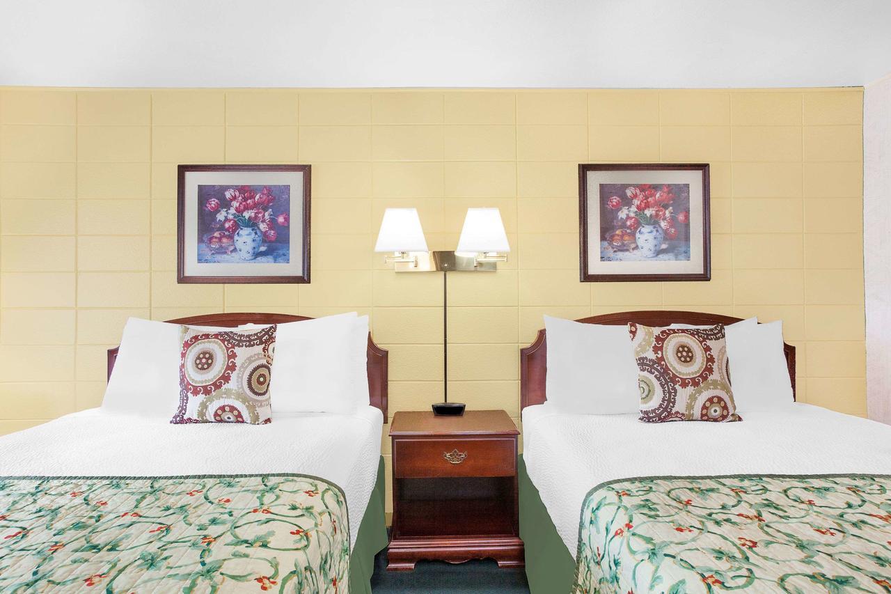 Knights Inn Fort Madison Esterno foto